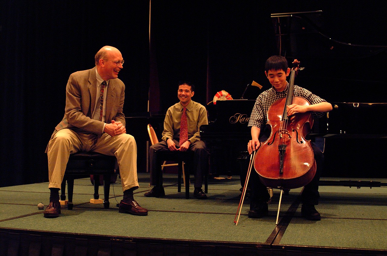 Cello masterclass at the 2002 SAA Conference