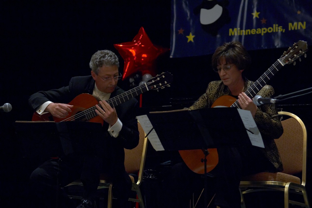 Michael Andriaccio and Joanne Castellani perform in the Gala Clinicians Concert at the 2006 SAA Conference