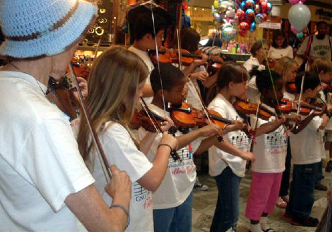 Violin students at Greater New Orleans Suzuki Summer Camp