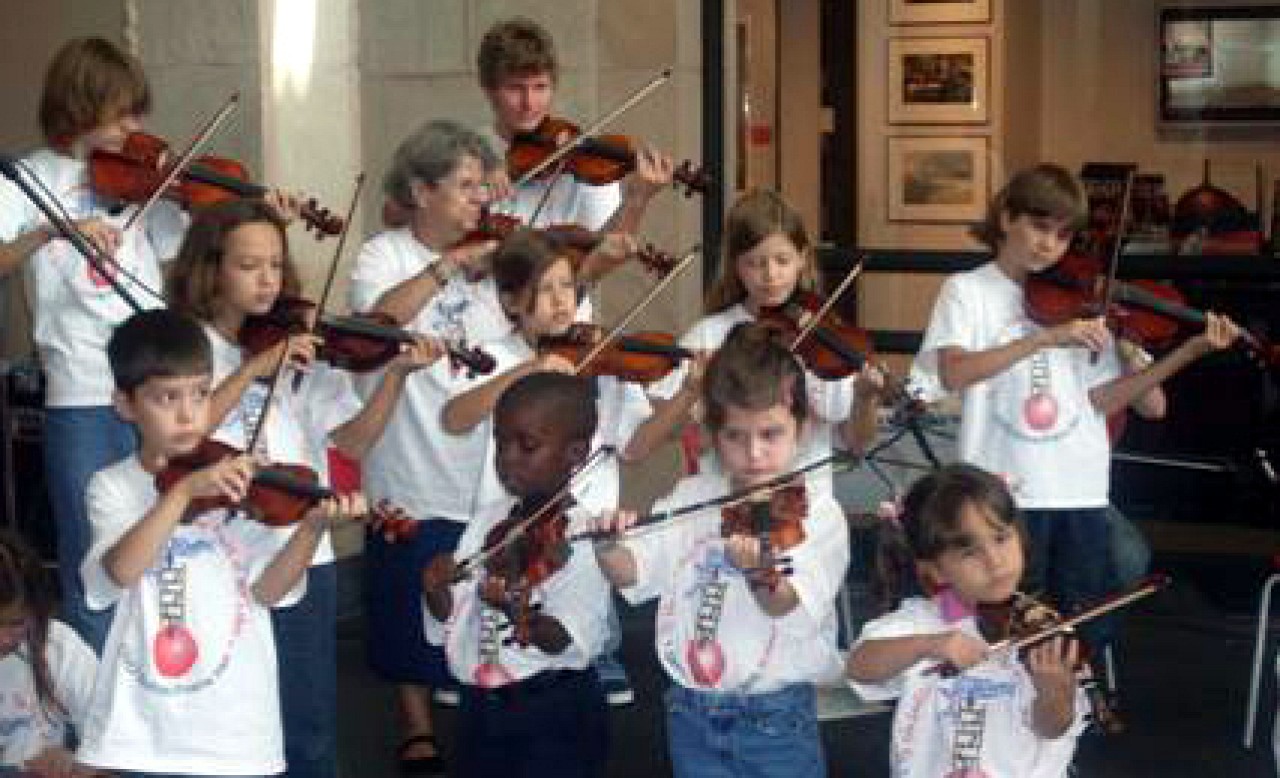 Violin students at Greater New Orleans Suzuki Summer Camp