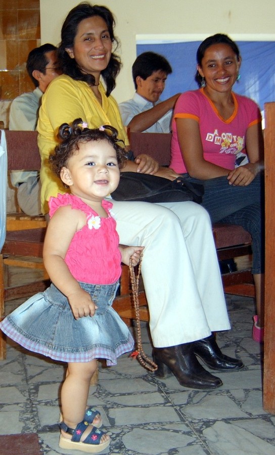 Happy Huánuco festival participants