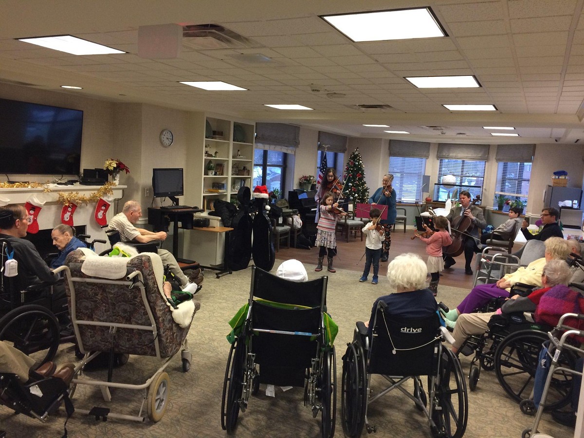 Holiday cheer to Glacier Hills Ret. Community