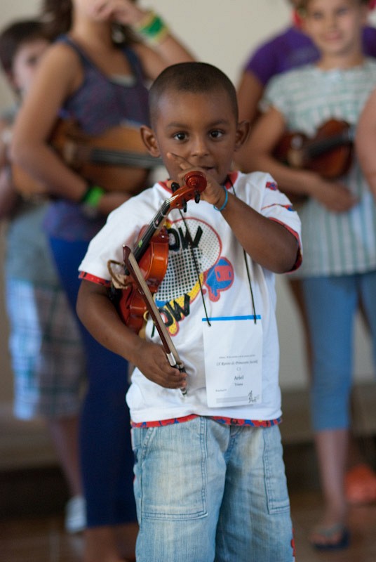 Violin student in Brazil