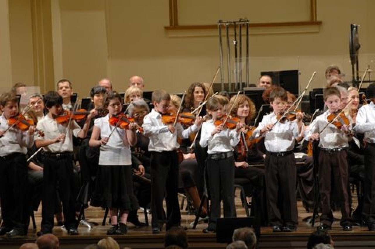 Shenandoah Valley students perform with the St. Louis Symphony Orchestra