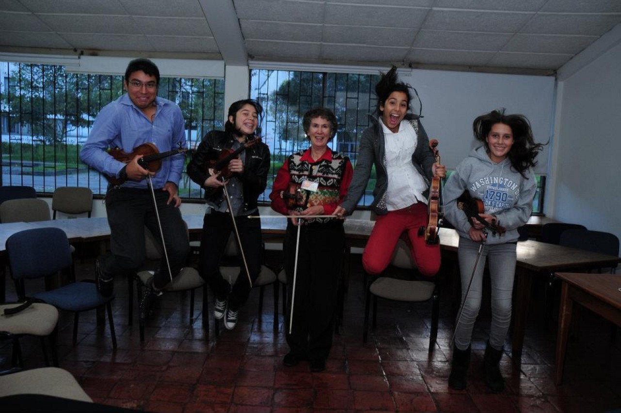 Marilyn O’Boyle and students in Colombia