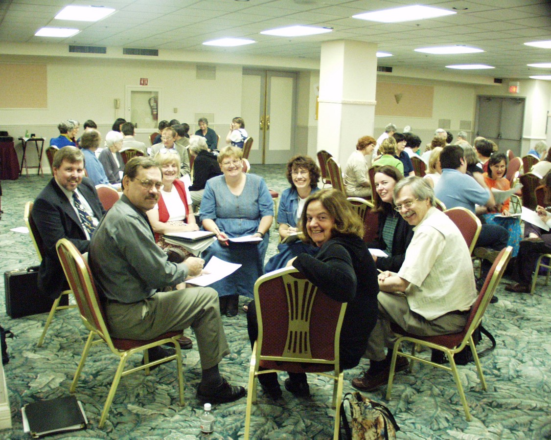 Frank Longay, Rick Mooney, Carol Tarr, Teri Einfeldt in a discussion group