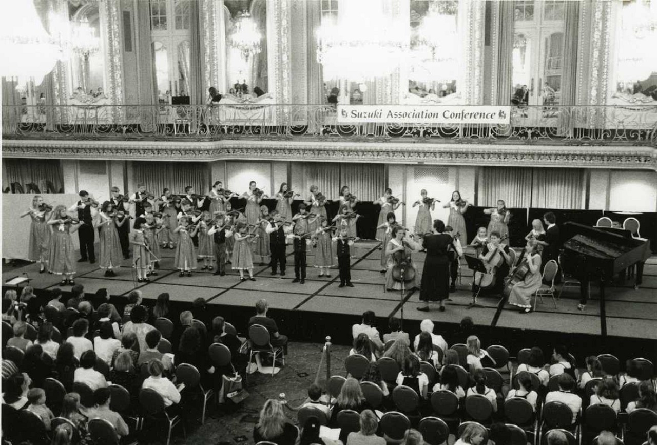 Student Tour Group Performance at the 1998 Conference in Chicago