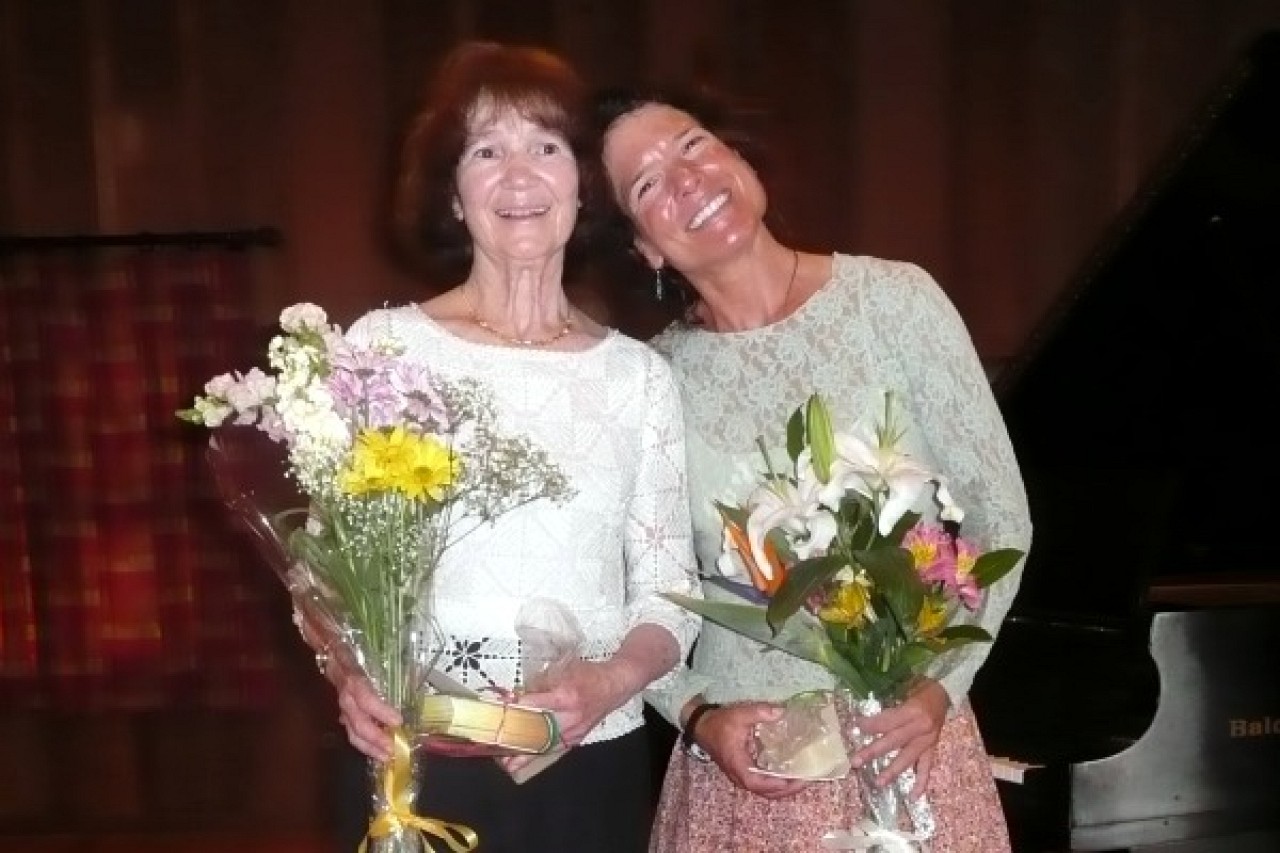 Barbara and Tanya Schneiderman