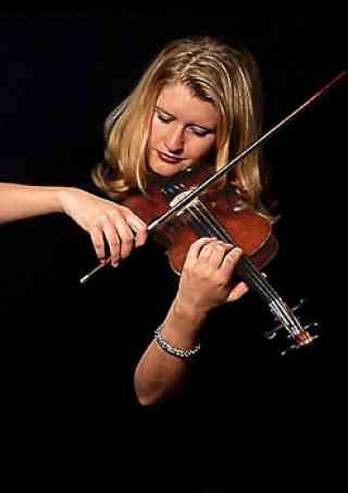 Lisa Hollis