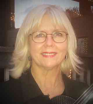 Stephanie Quinn