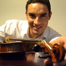 Suzuki students play for renowned Brazilian violinist Alessandro Borgomanero former student of Koji Toyoda and Ruggiero Ricci