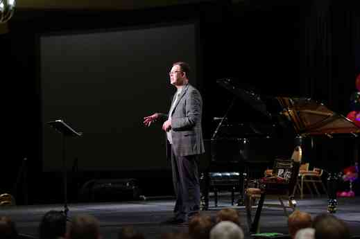 Brian Lewis gives a session on community engagement at the 2012 Conference