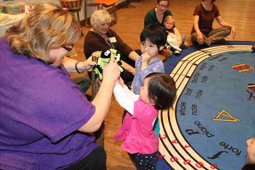 Suzuki Early Childhood Education Baby Class with Sharon Jones in Austin, TX, January 2012