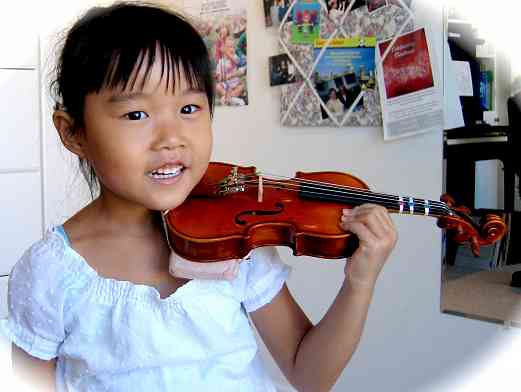 Violin Girl