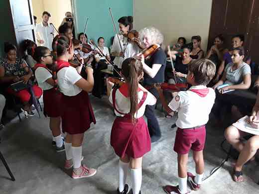 Group class with Caroline Fraser and Renata Jordao