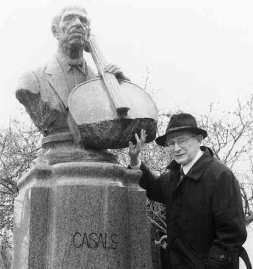 William Preucil with statue of Pablo Casals