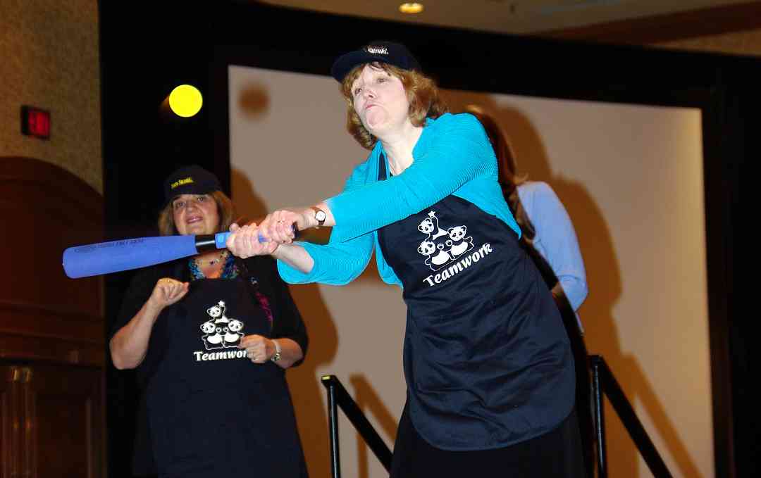 Teri Einfeldt and Carol Ourada at the 2010 Annual Meeting at the Conference