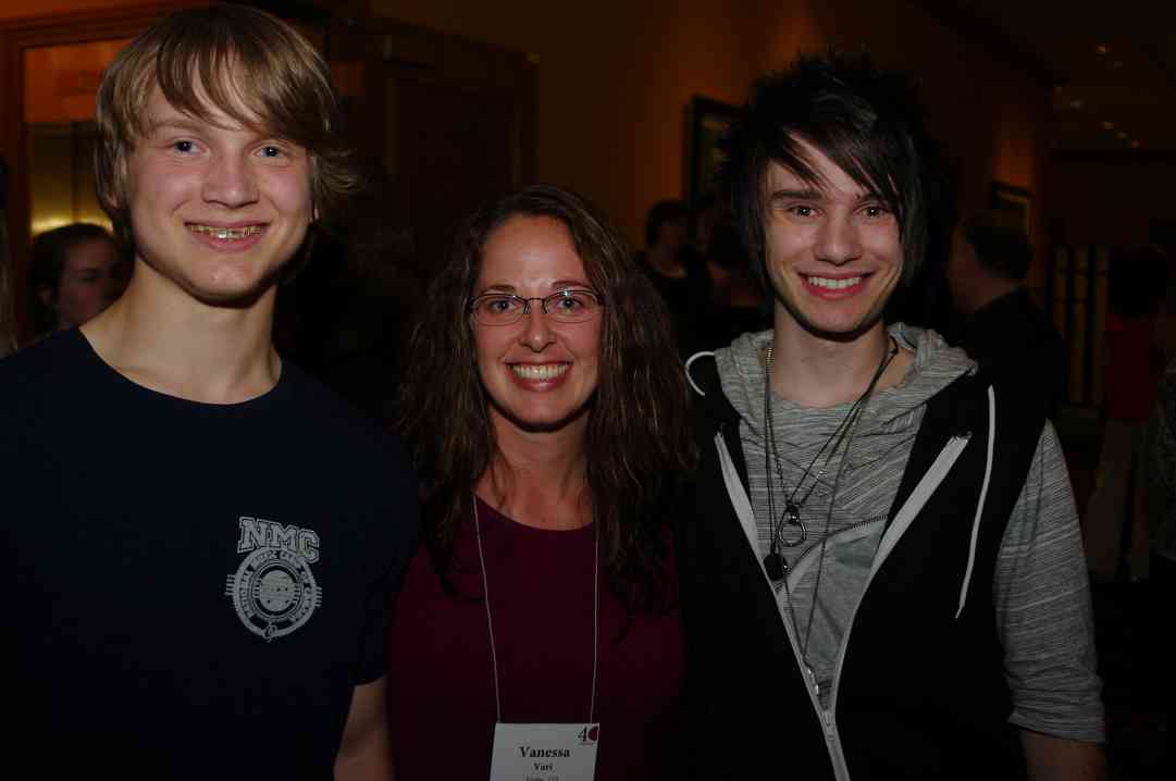 Vanessa Vari and students at the 2012 conference