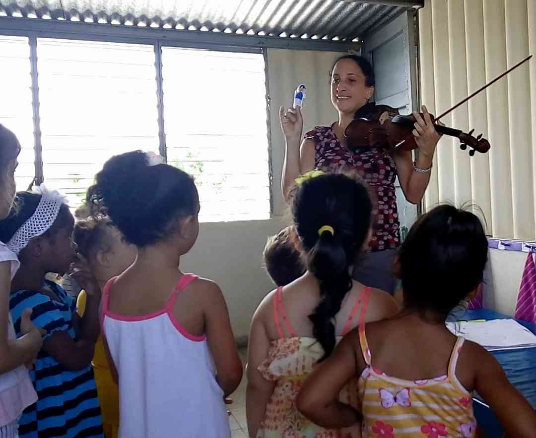 Teacher Jana in Deucureaux